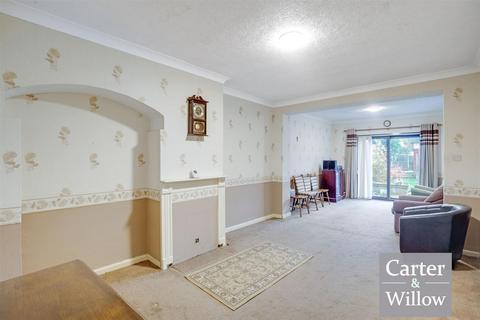 undefined, Valence Circus, Essex