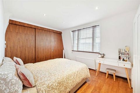 2 bedroom flat to rent, Cranley Gardens, London SW7