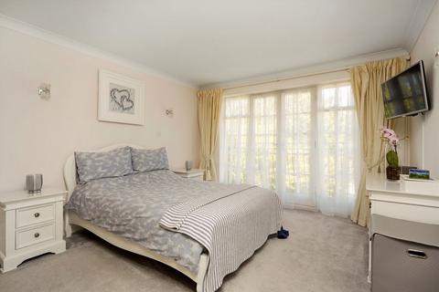 undefined, Gower Road, Weybridge KT13