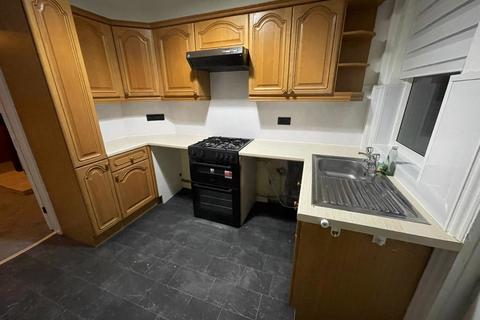 2 bedroom terraced house to rent, Wentworth Street, Birdwell