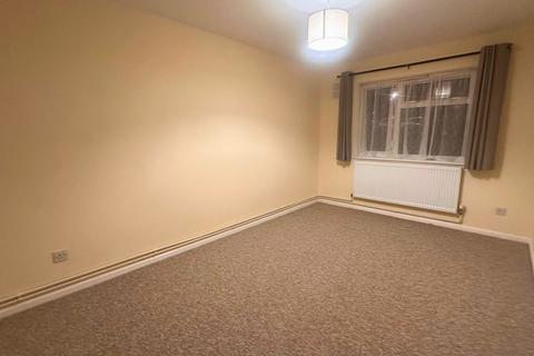 2 bedroom ground floor flat to rent, Castlemaine Road, Weymouth