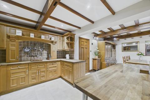 4 bedroom detached bungalow for sale, New Road, Staincross