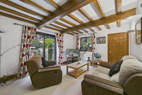 4 bedroom detached bungalow for sale, New Road, Staincross