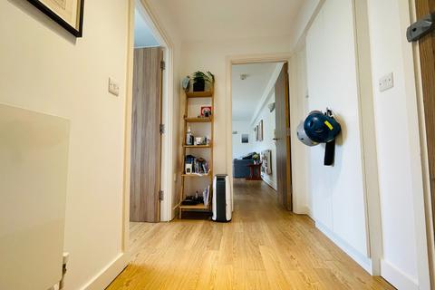 1 bedroom apartment to rent, 167 Green Lanes, London N16