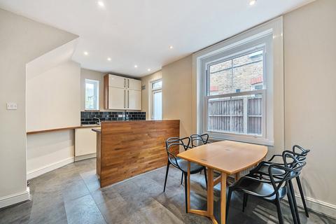undefined, Emlyn Road, London, W12