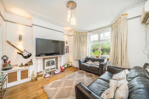 4 bedroom terraced house to rent, Strathearn Road, London SW19