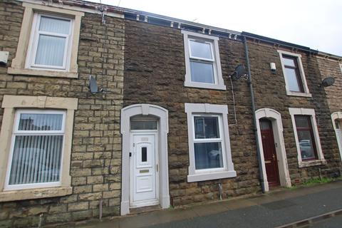 2 bedroom terraced house to rent, Whalley Road, Clayton Le Moors