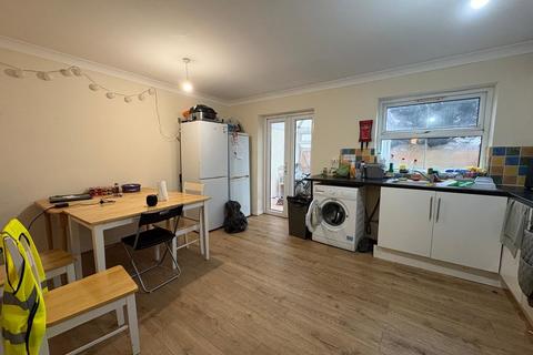 undefined, Avenue Road, Southampton