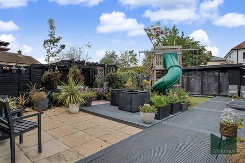 3 bedroom semi-detached house for sale, Fife Road, London