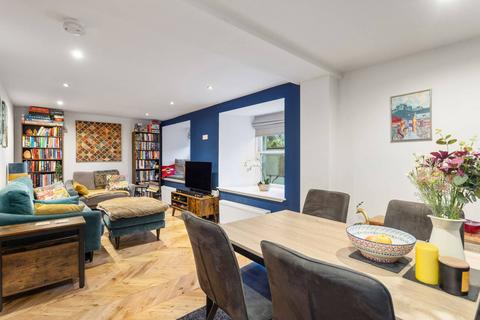 2 bedroom flat for sale, 4/1 Links Gardens, Leith Links, Edinburgh, EH6 7JH