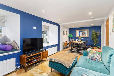 2 bedroom flat for sale, 4/1 Links Gardens, Leith Links, Edinburgh, EH6 7JH