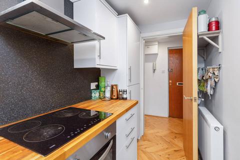 2 bedroom flat for sale, 4/1 Links Gardens, Leith Links, Edinburgh, EH6 7JH