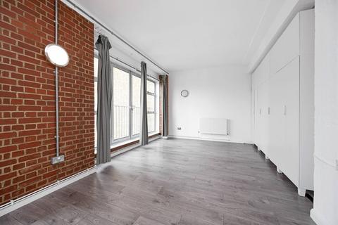 undefined, Kingsland Road, Hoxton, London, E2