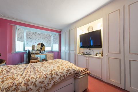 Hendon Way, Golders Green, London, NW2