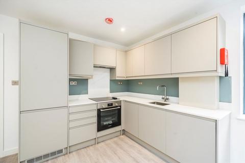 undefined, Wimbledon Hill Road, London SW19