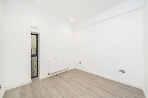 1 bedroom flat to rent, Wimbledon Hill Road, LONDON SW19