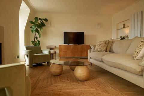 3 bedroom flat to rent, Randolph Avenue, London W9