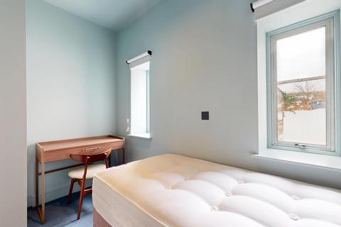 undefined, Cheshire Street