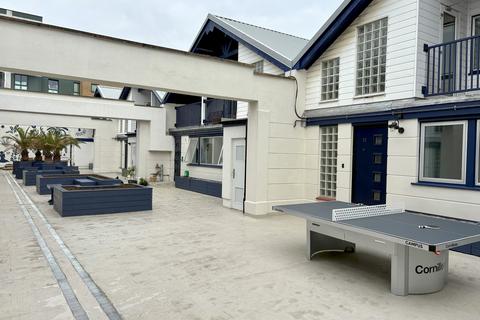 undefined, Cheshire Street