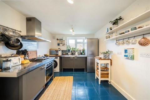 undefined, Rolt Street, London SE8