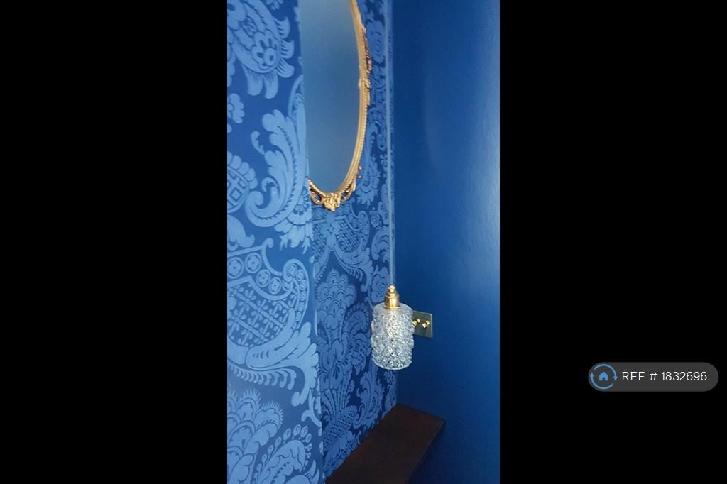 Bedroom - Bedside Nook Detail