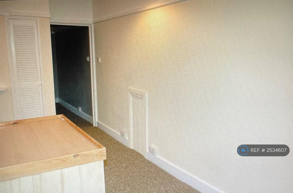 Kitchen/Lounge Showing Bedroom Entrance
