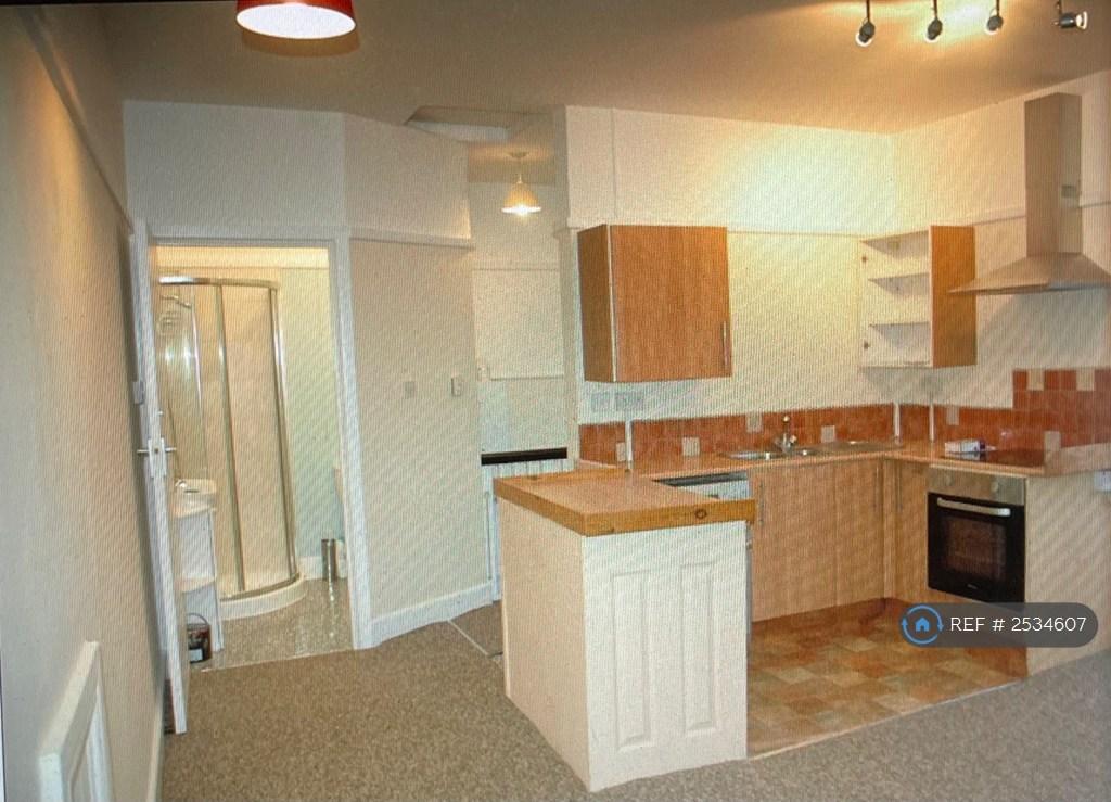 Kitchen/ Lounge  Showing Bathroom Entrance