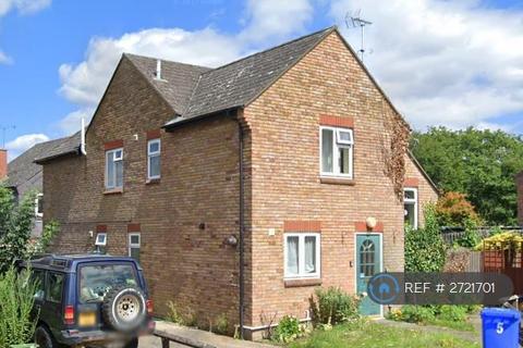 undefined, Saunton Gardens, Farnborough, GU14