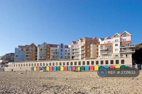 Honeycombe Beach, Boscombe, Bournemouth, BH5