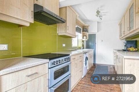 undefined, Nelson Gardens, Hounslow, TW3