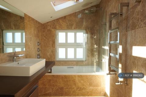 undefined, Queens Road, London, SW14