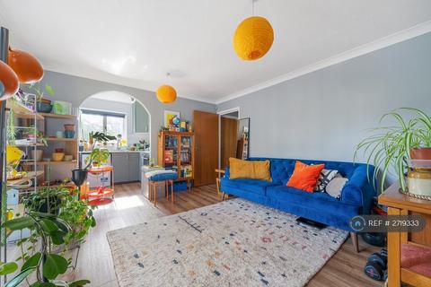 1 bedroom flat to rent, Water Lane, London, SE14