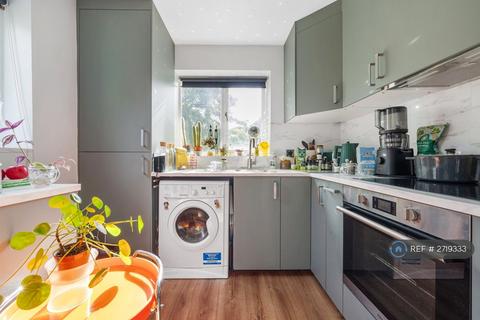 1 bedroom flat to rent, Water Lane, London, SE14