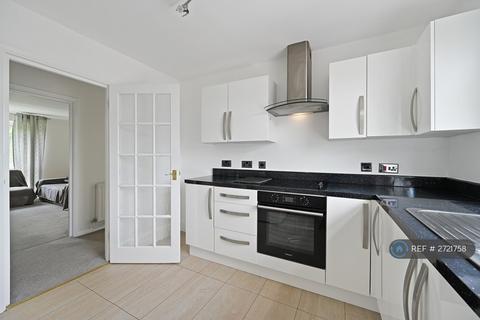 undefined, Azalea Close, London, W7