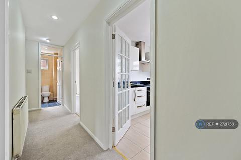undefined, Azalea Close, London, W7