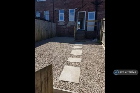2 bedroom terraced house to rent, Chaytor Road, Consett, DH8