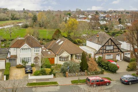 3 bedroom house for sale, Ember Farm Way, East Molesey KT8