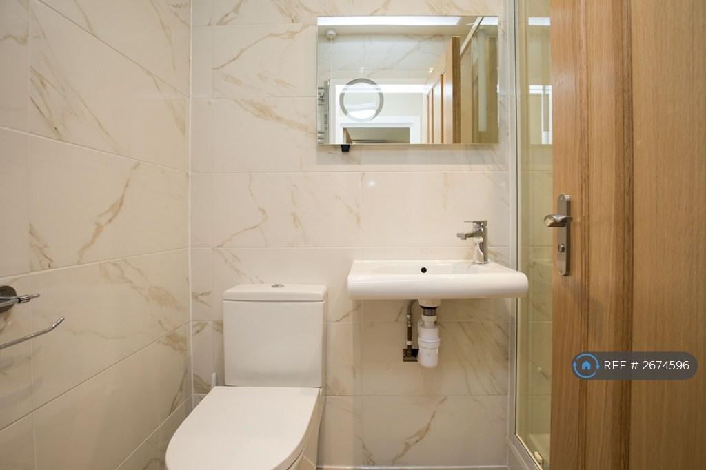 Shower Room 2