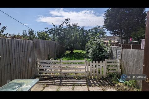 3 bedroom terraced house to rent, North Street, Coventry, CV2