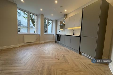 2 bedroom flat to rent, Carlton Crescent, Southampton, SO15