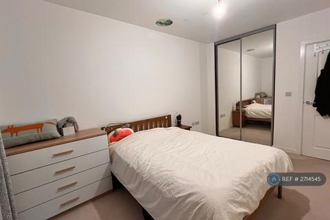 undefined, Thomas Road, London, E14