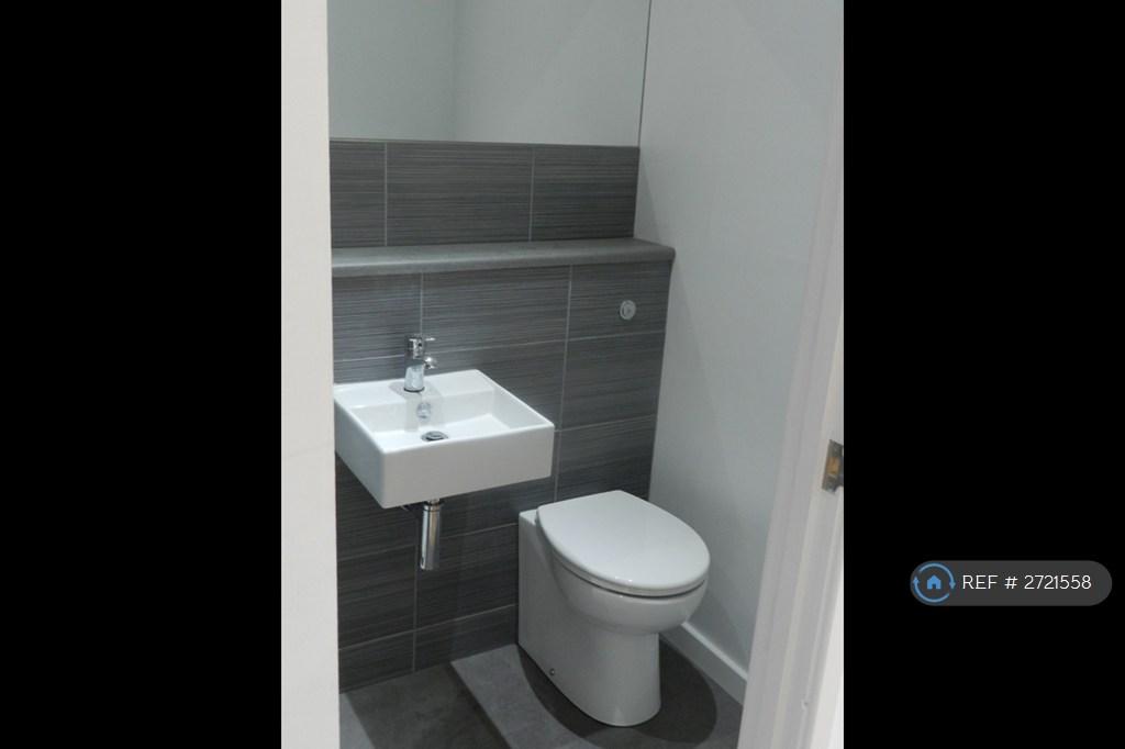 Shower Room 1