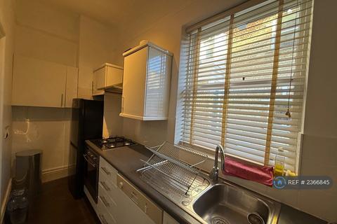 2 bedroom flat to rent, Edith Road, London, W14
