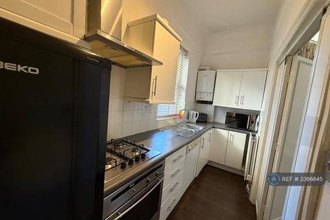 2 bedroom flat to rent, Edith Road, London, W14