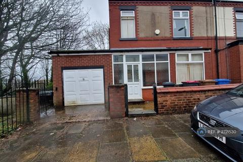 3 bedroom semi-detached house to rent, Kersal Avenue, Swinton, Manchester, M27