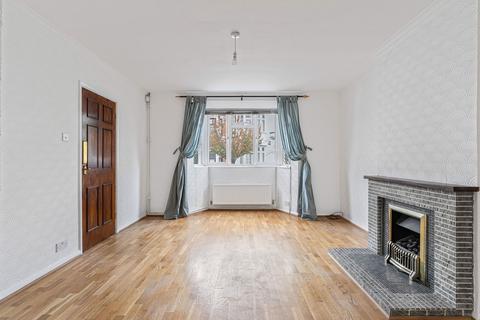 3 bedroom end of terrace house to rent, Tulsemere Road, London SE27