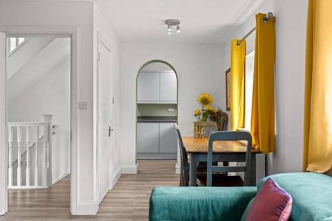 2 bedroom flat for sale, Riverside, Guildford, GUILDFORD, GU1