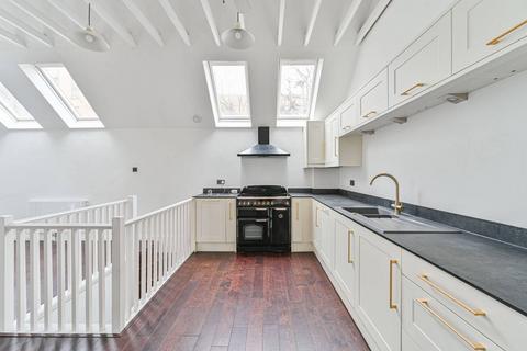 2 bedroom end of terrace house to rent, Robinscroft Mews, Greenwich, London, SE10