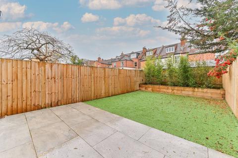 5 bedroom detached house for sale, Kings Avenue, New Malden, KT3