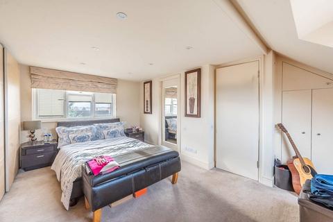 undefined, Whitton Avenue West, Greenford, UB6